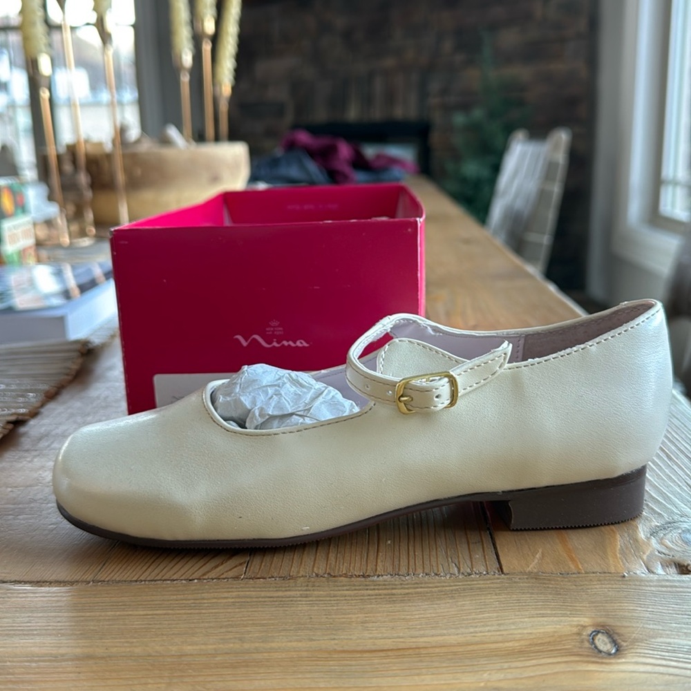 Nina size 13 girls dress shoe